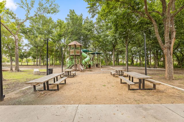 1601 Cygnet Court, Van Alstyne, TX 75495