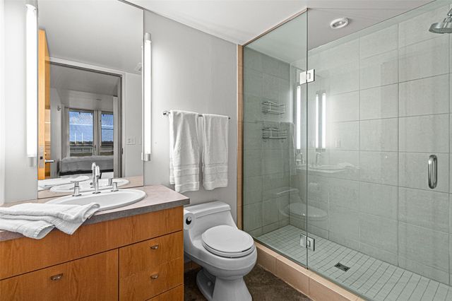 221 E College Street 708, Iowa City, IA 52240