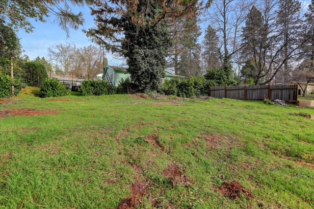 10149 East Dr, Grass Valley, CA 95945