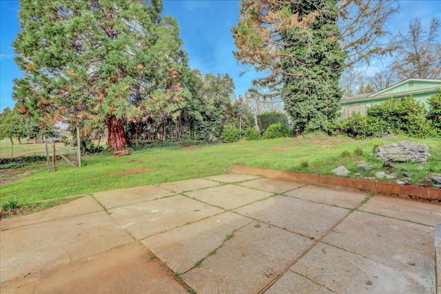 10149 East Dr, Grass Valley, CA 95945