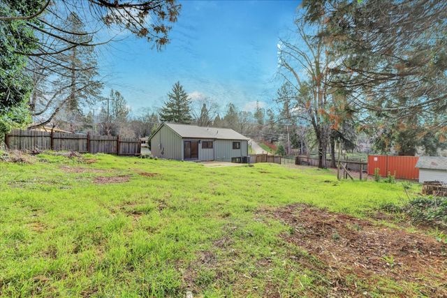 10149 East Dr, Grass Valley, CA 95945
