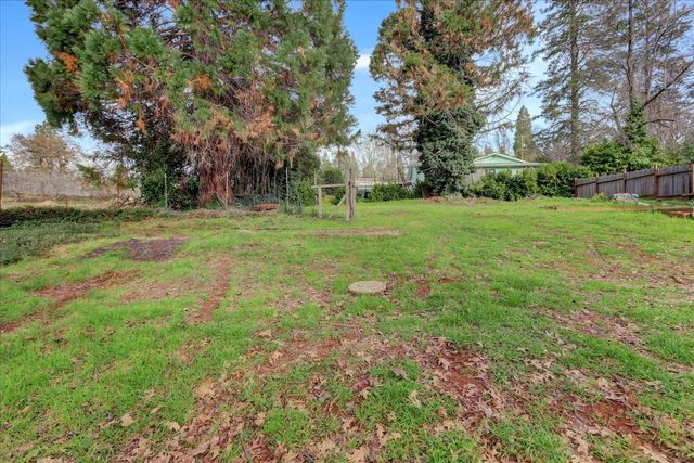 10149 East Dr, Grass Valley, CA 95945
