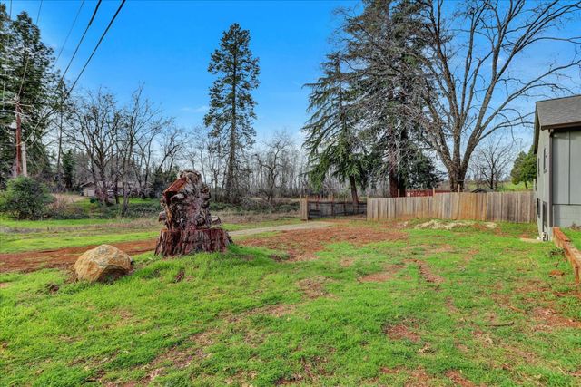 10149 East Dr, Grass Valley, CA 95945