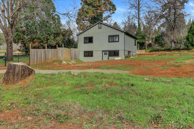 10149 East Dr, Grass Valley, CA 95945