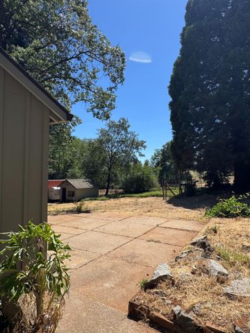 10149 East Dr, Grass Valley, CA 95945