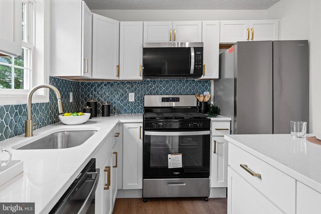 1018 MEADOW GLEN RD, Middle River, MD 21220