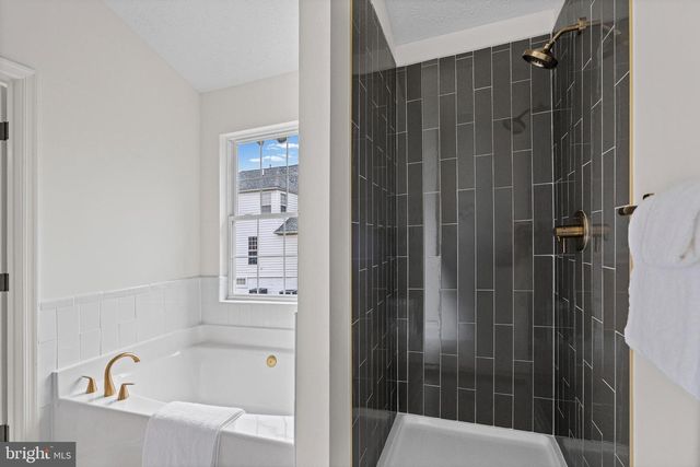 1018 MEADOW GLEN RD, Middle River, MD 21220