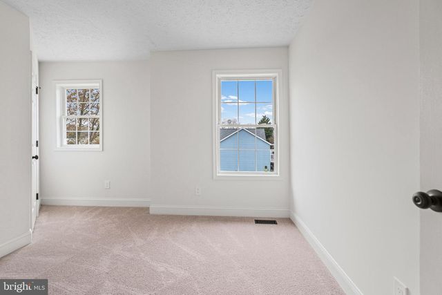1018 MEADOW GLEN RD, Middle River, MD 21220
