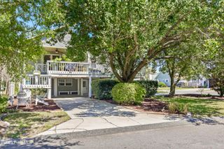 914 Oceanward Lane, Carolina Beach, NC 28428