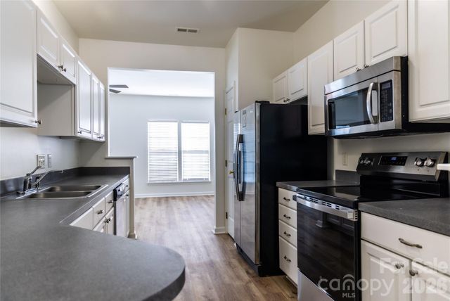 8224 Shinkansen Drive, Charlotte, NC 28213