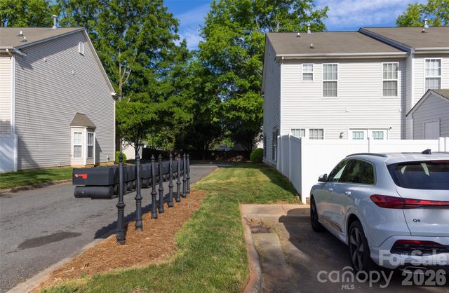 8224 Shinkansen Drive, Charlotte, NC 28213