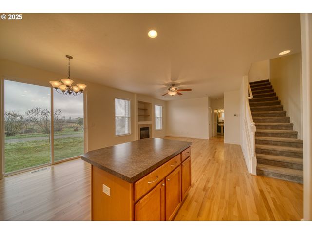 52036 Se ICENOGLE Loop, Scappoose, OR 97056