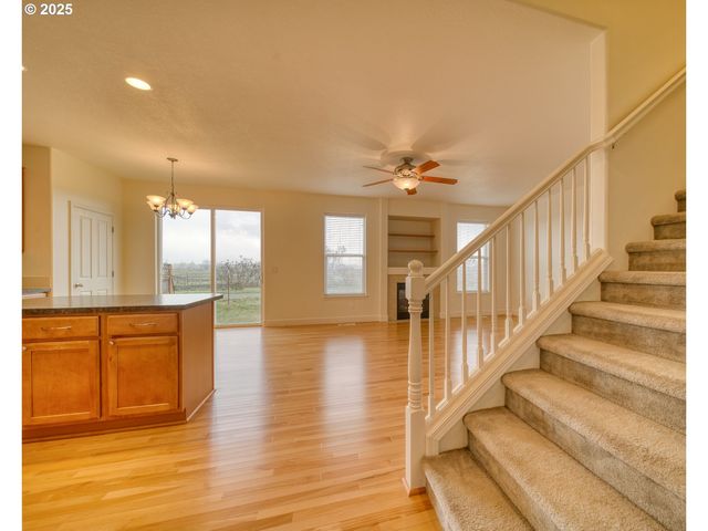 52036 Se ICENOGLE Loop, Scappoose, OR 97056