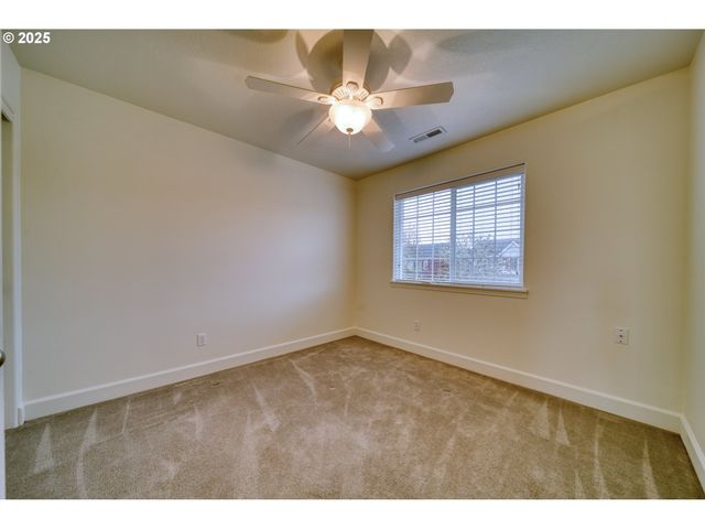 52036 Se ICENOGLE Loop, Scappoose, OR 97056