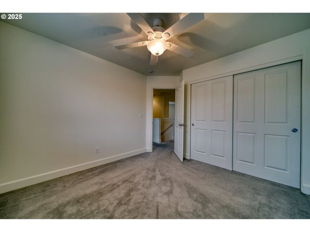 52036 Se ICENOGLE Loop, Scappoose, OR 97056