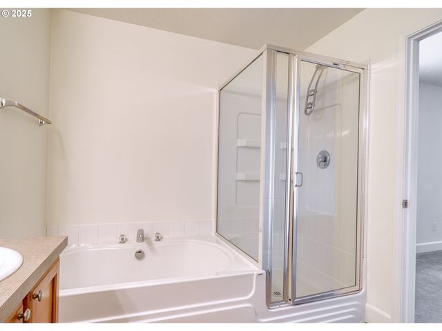 52036 Se ICENOGLE Loop, Scappoose, OR 97056