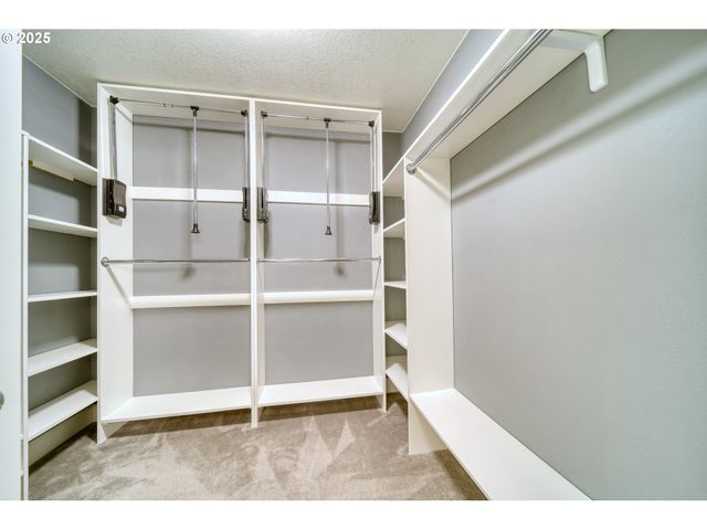 52036 Se ICENOGLE Loop, Scappoose, OR 97056