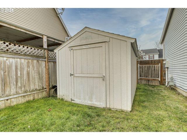52036 Se ICENOGLE Loop, Scappoose, OR 97056