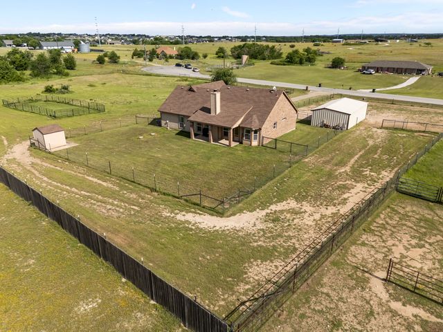 115 Blue Castle Court, Weatherford, TX 76088