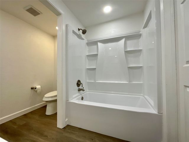 211 Ramsey Street, Cedar Hill, TX 75104