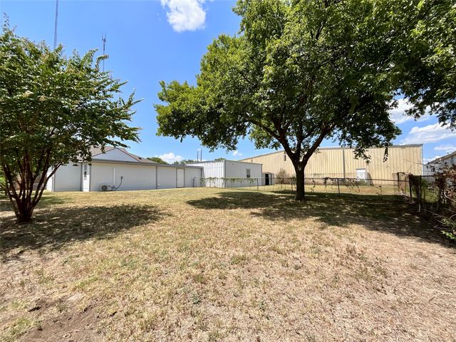 211 Ramsey Street, Cedar Hill, TX 75104