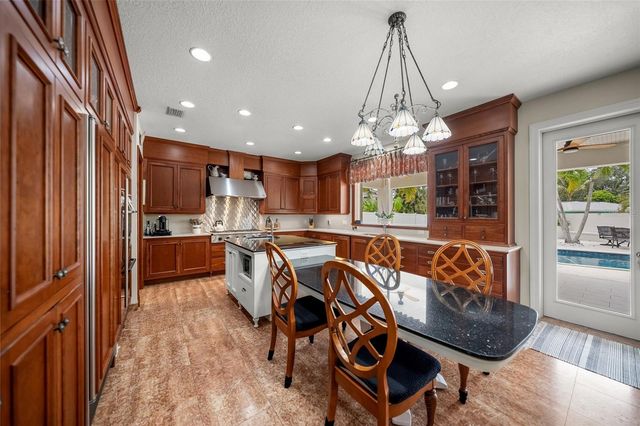 9214 18TH DRIVE NW, Bradenton, FL 34209