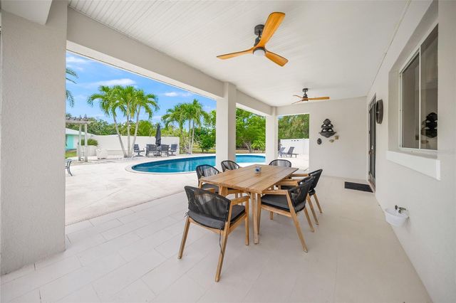 9214 18TH DRIVE NW, Bradenton, FL 34209