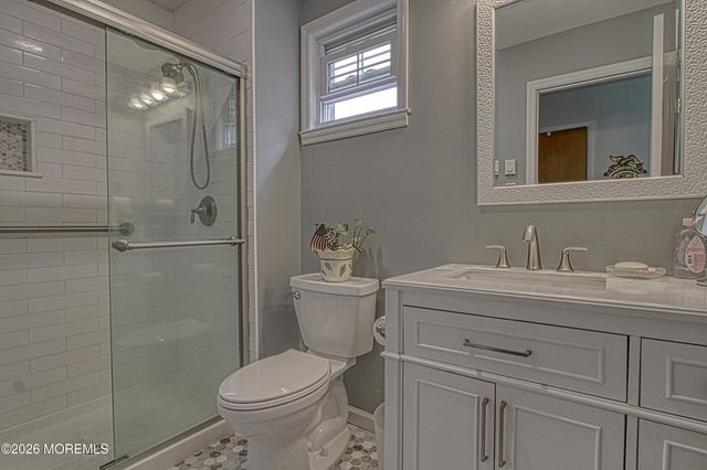 10 Milford Avenue 52, Whiting, NJ 08759