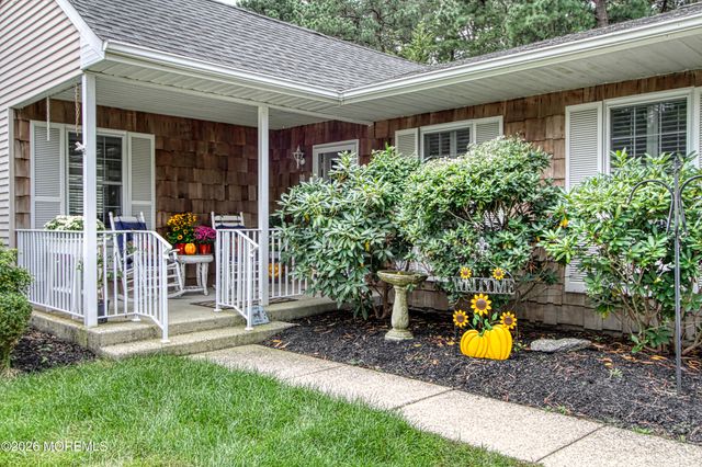 10 Milford Avenue 52, Whiting, NJ 08759