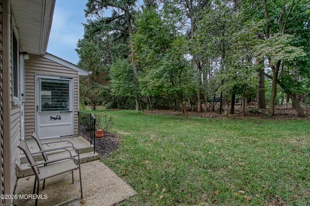 10 Milford Avenue 52, Whiting, NJ 08759