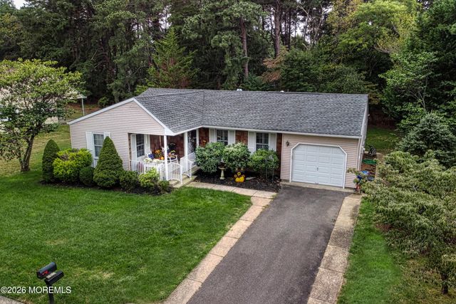 10 Milford Avenue 52, Whiting, NJ 08759