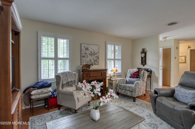 10 Milford Avenue 52, Whiting, NJ 08759