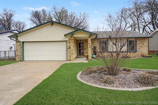 3005 S Ash Avenue, Broken Arrow, OK 74012