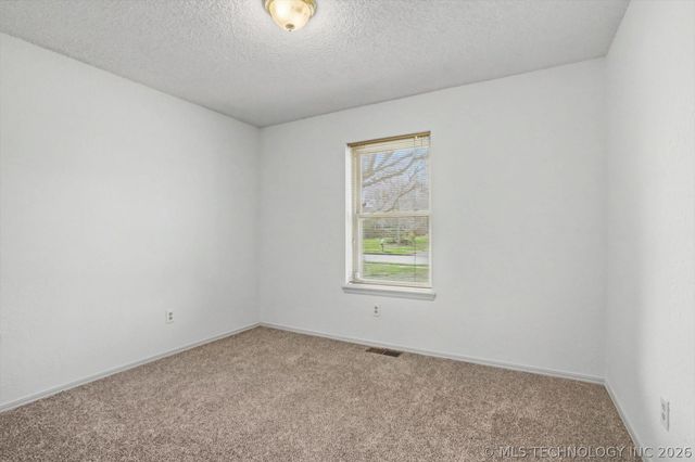 3005 S Ash Avenue, Broken Arrow, OK 74012