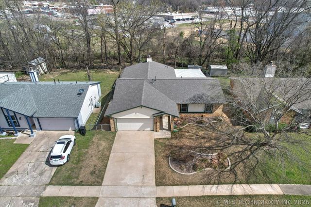 3005 S Ash Avenue, Broken Arrow, OK 74012