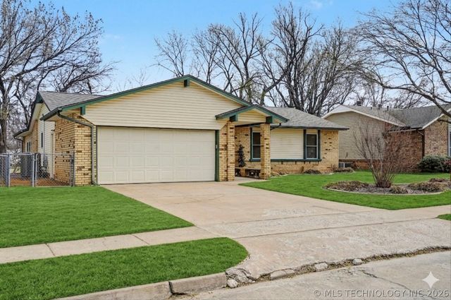 3005 S Ash Avenue, Broken Arrow, OK 74012