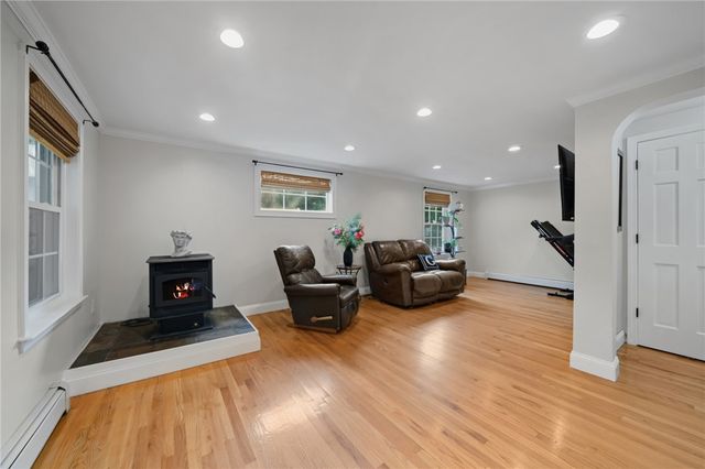 58 Sherman Avenue, Lincoln, RI 02865