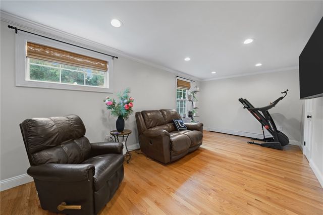58 Sherman Avenue, Lincoln, RI 02865