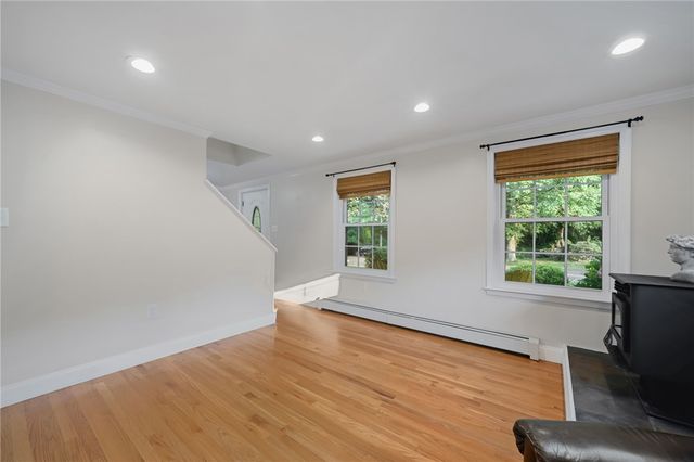 58 Sherman Avenue, Lincoln, RI 02865