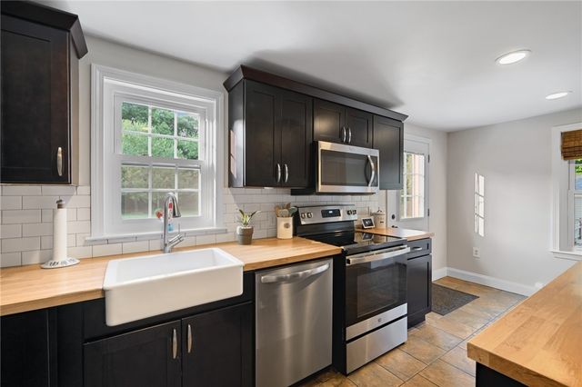 58 Sherman Avenue, Lincoln, RI 02865