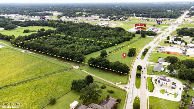 300 W Blk W Pont Des Mouton Road, Lafayette, LA 70507