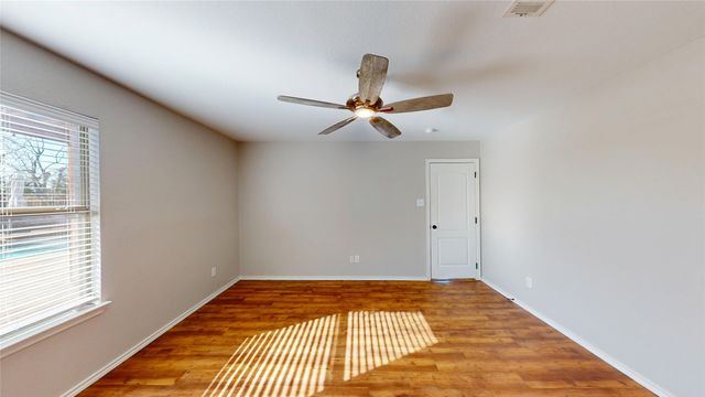 121 Sunset Lane, Whitewright, TX 75491