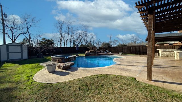 121 Sunset Lane, Whitewright, TX 75491