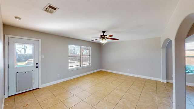 121 Sunset Lane, Whitewright, TX 75491