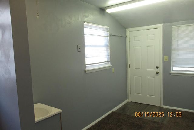 7004 NW 50th Street, Bethany, OK 73008