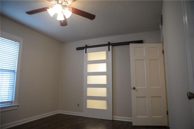 1325 Smilax Avenue, Fort Worth, TX 76111