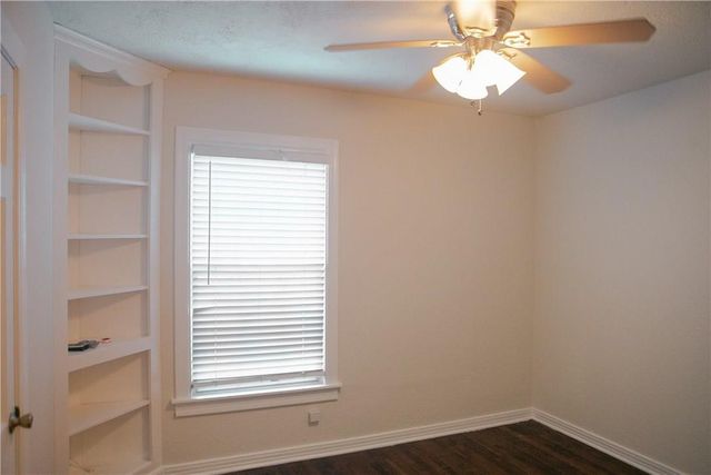 1325 Smilax Avenue, Fort Worth, TX 76111