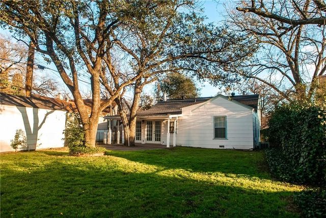 1325 Smilax Avenue, Fort Worth, TX 76111