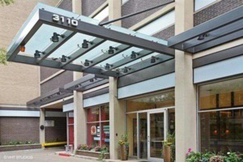Image 1 of property listing at 3110 N SHERIDAN Road 1408, Chicago, IL 60657