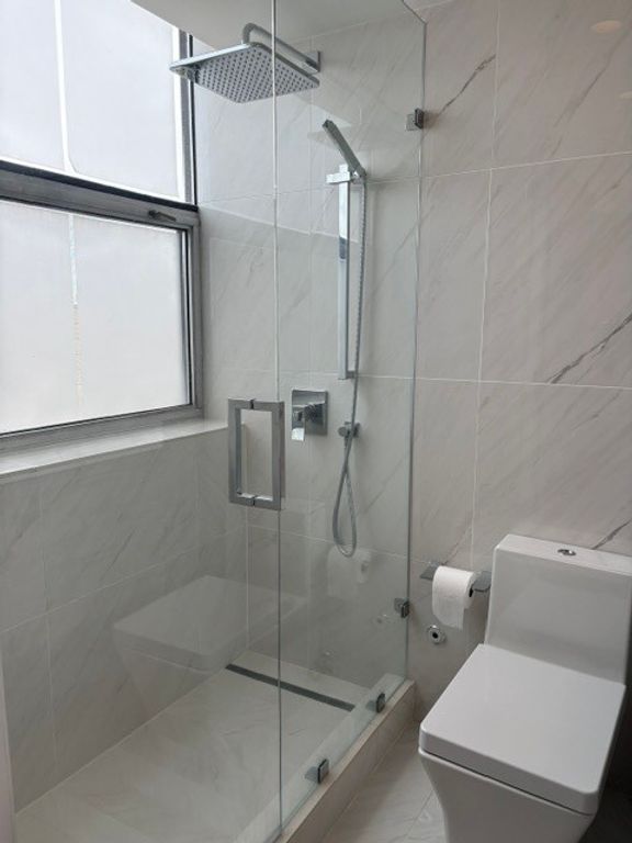 Image 14 of property listing at 3110 N SHERIDAN Road 1408, Chicago, IL 60657